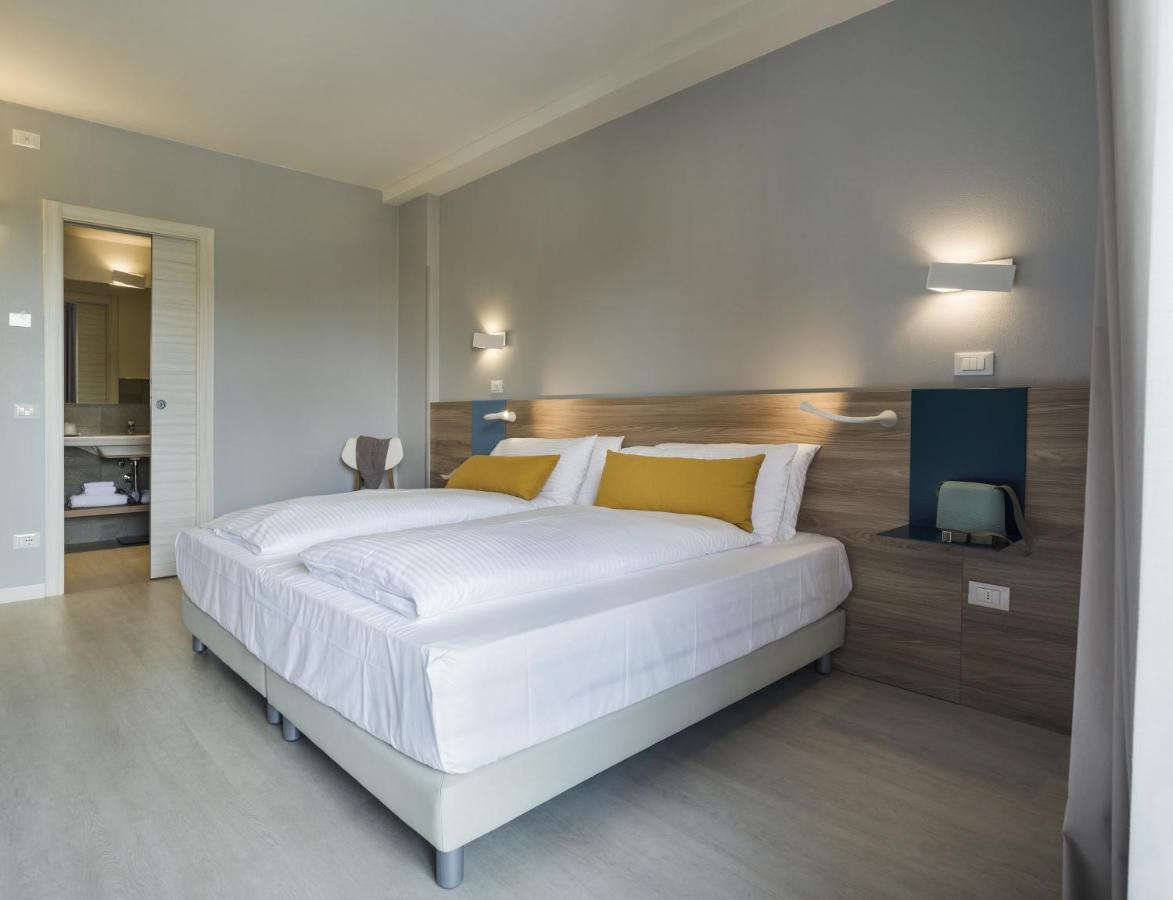 Hatelier Garda Home By Enjoy Garda Hotel Peschiera del Garda Eksteriør billede