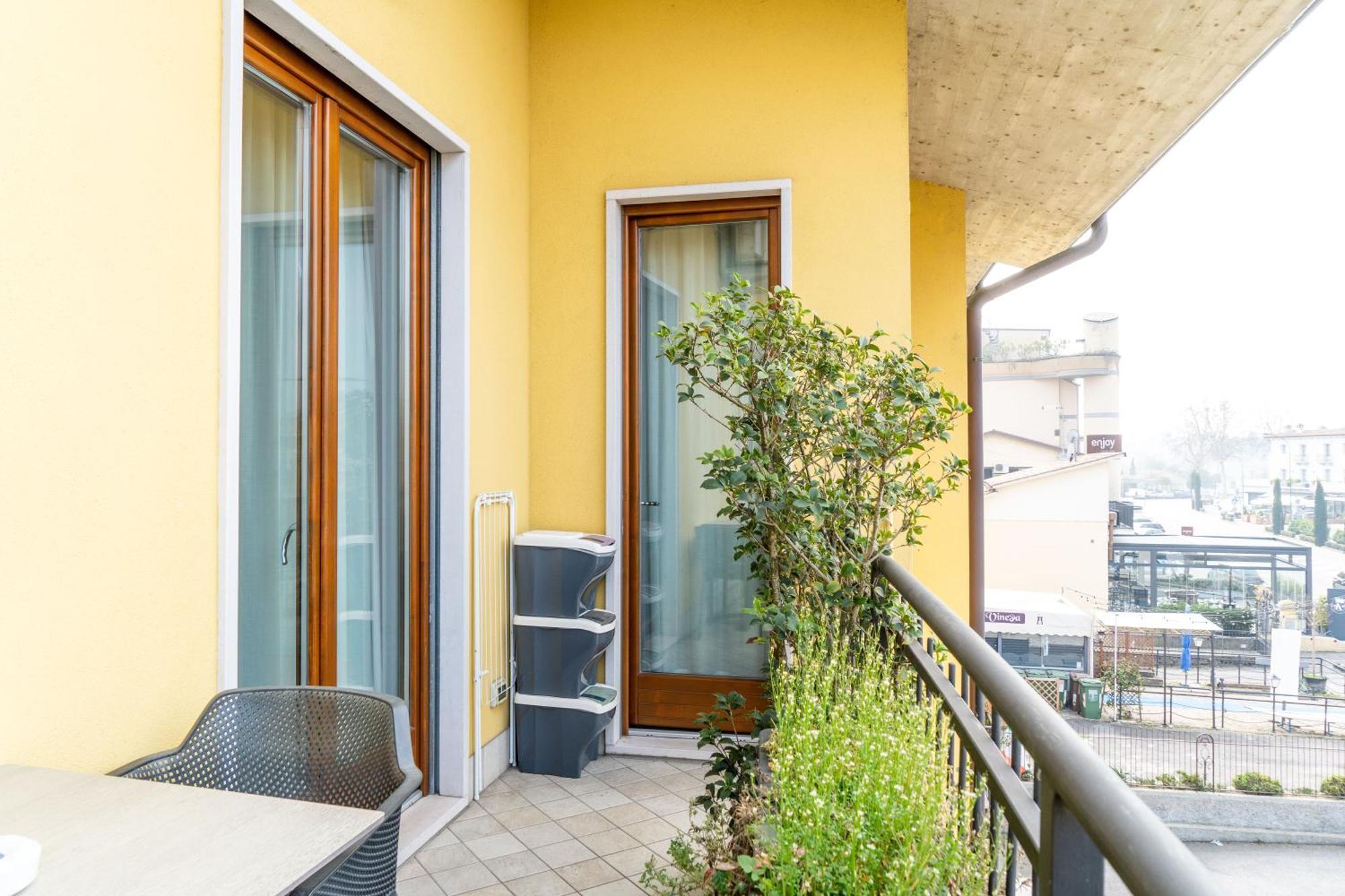 Hatelier Garda Home By Enjoy Garda Hotel Peschiera del Garda Eksteriør billede