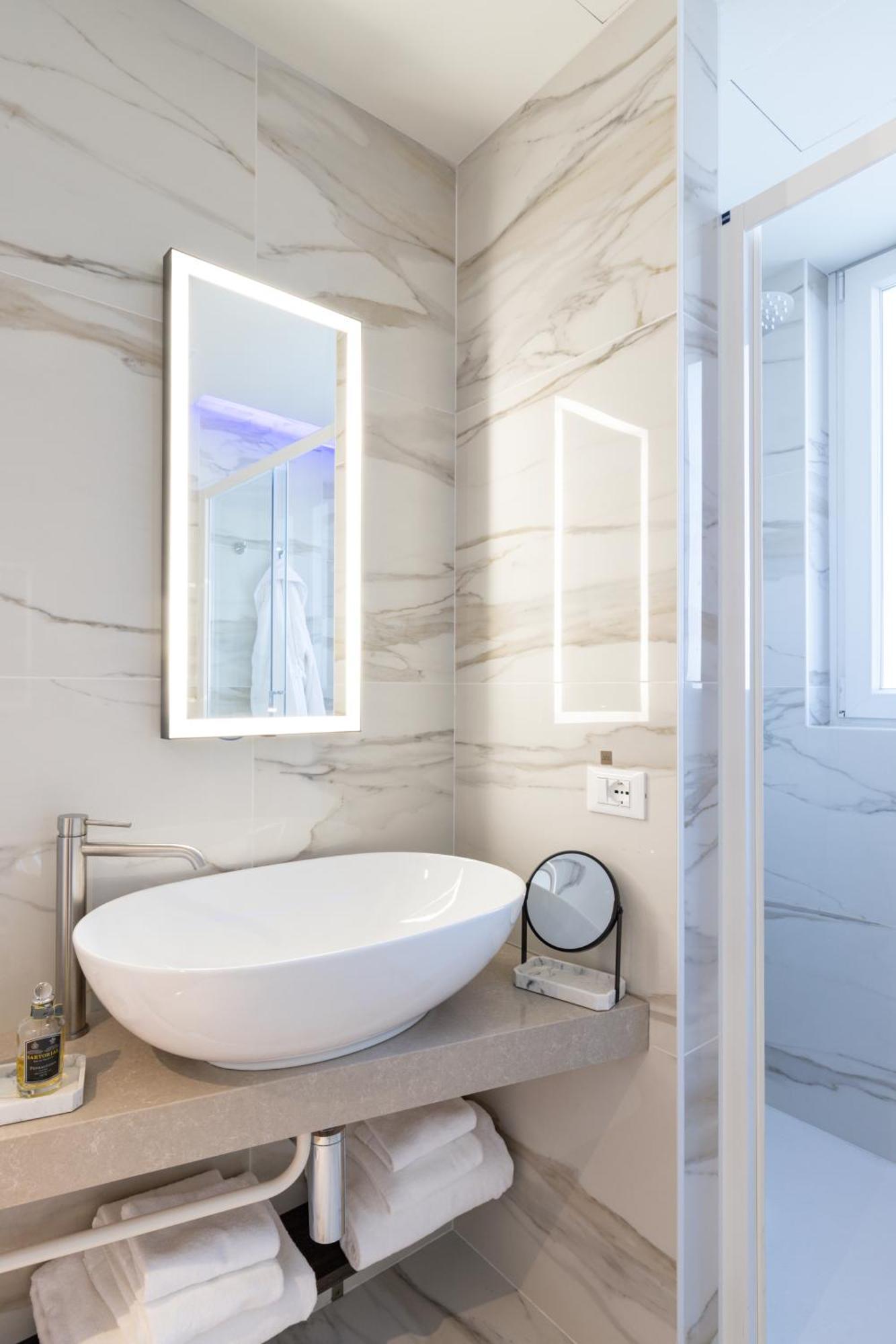 Hatelier Garda Home By Enjoy Garda Hotel Peschiera del Garda Eksteriør billede