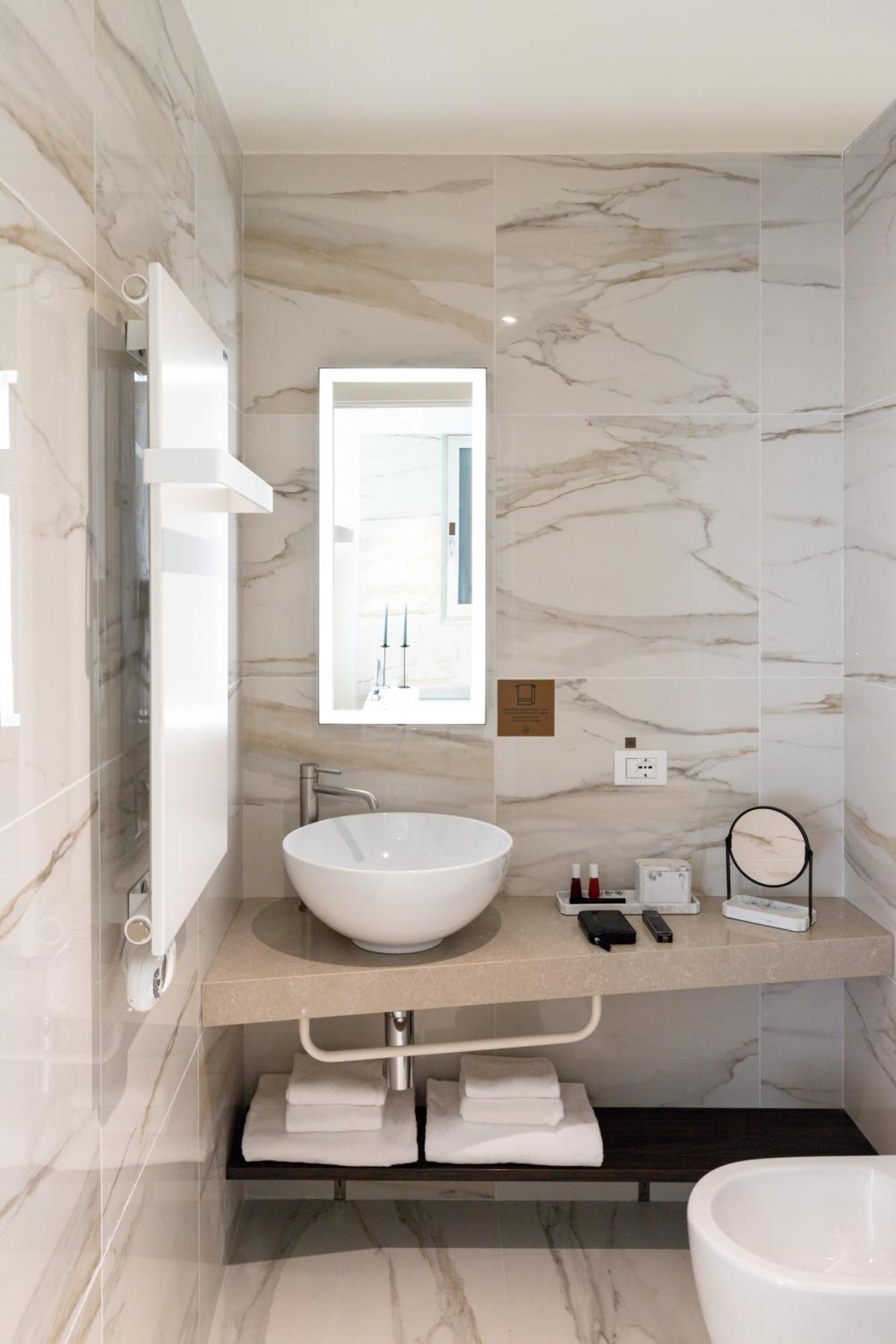 Hatelier Garda Home By Enjoy Garda Hotel Peschiera del Garda Eksteriør billede